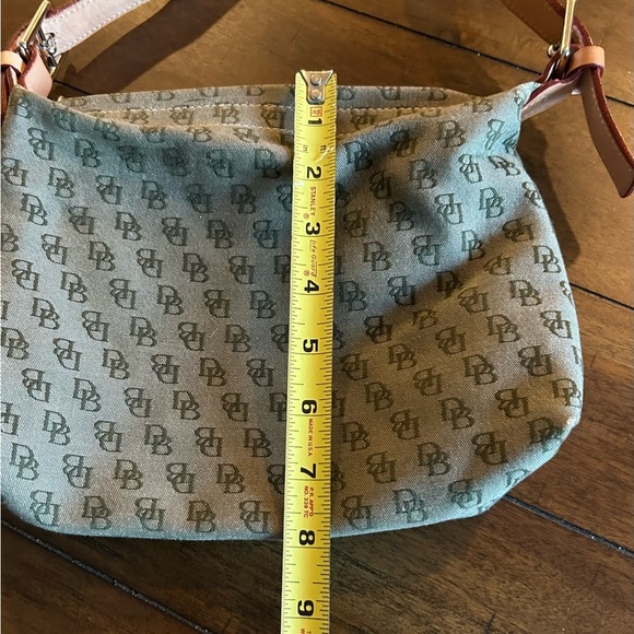 Dooney & Bourke Tan Signature Handbag Small Canvas Leather Trim - Picture 4 of 12